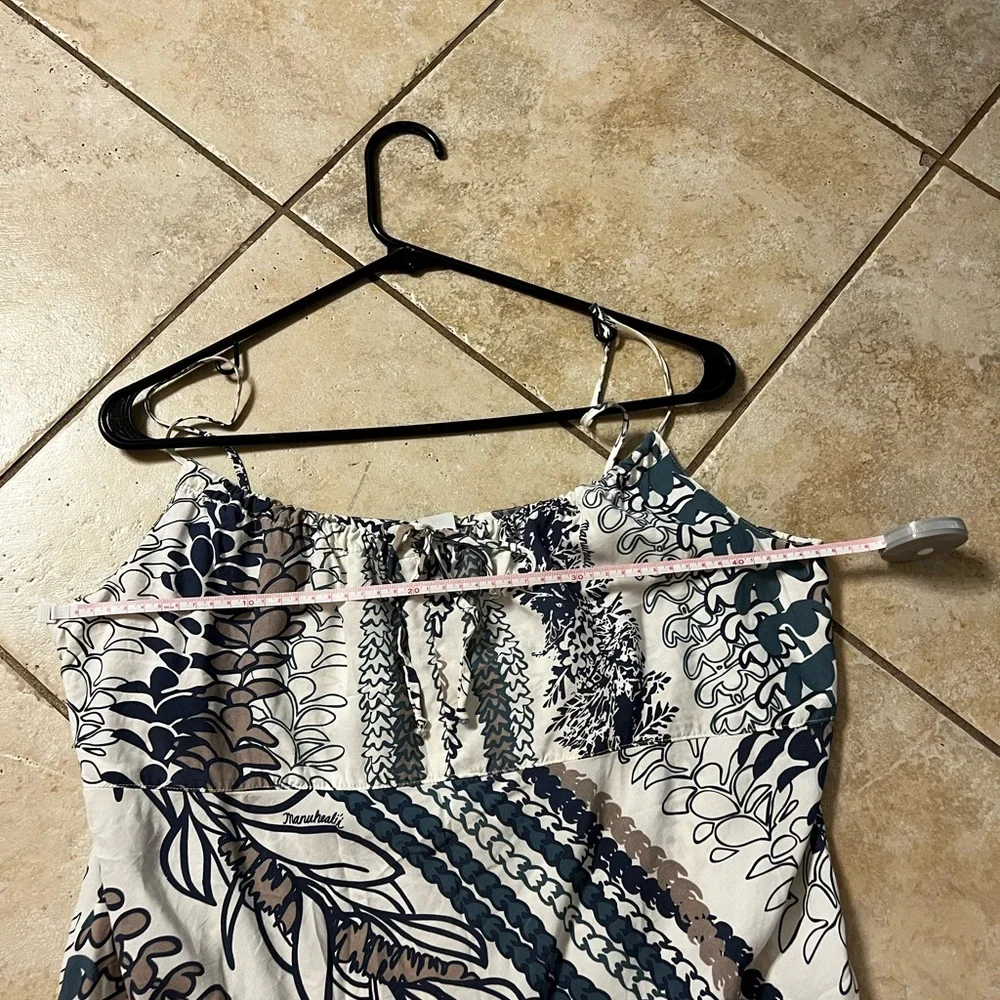 Manuhealii Navy and White Lei Patterned Blouse - Picture 3 of 4